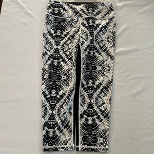 VS Sport cropped leggings